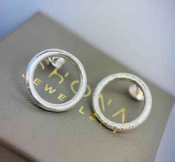 Textured Cirlce Earrings01