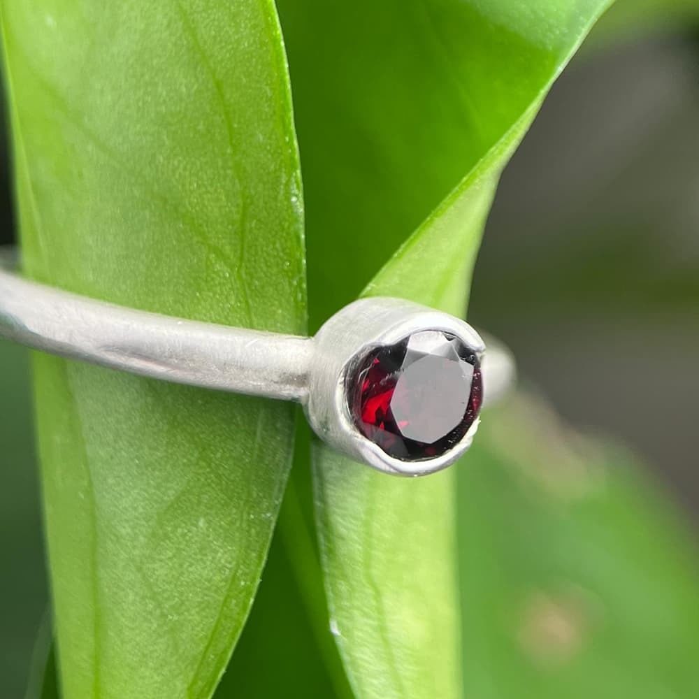 Garnet Horizon Ring01