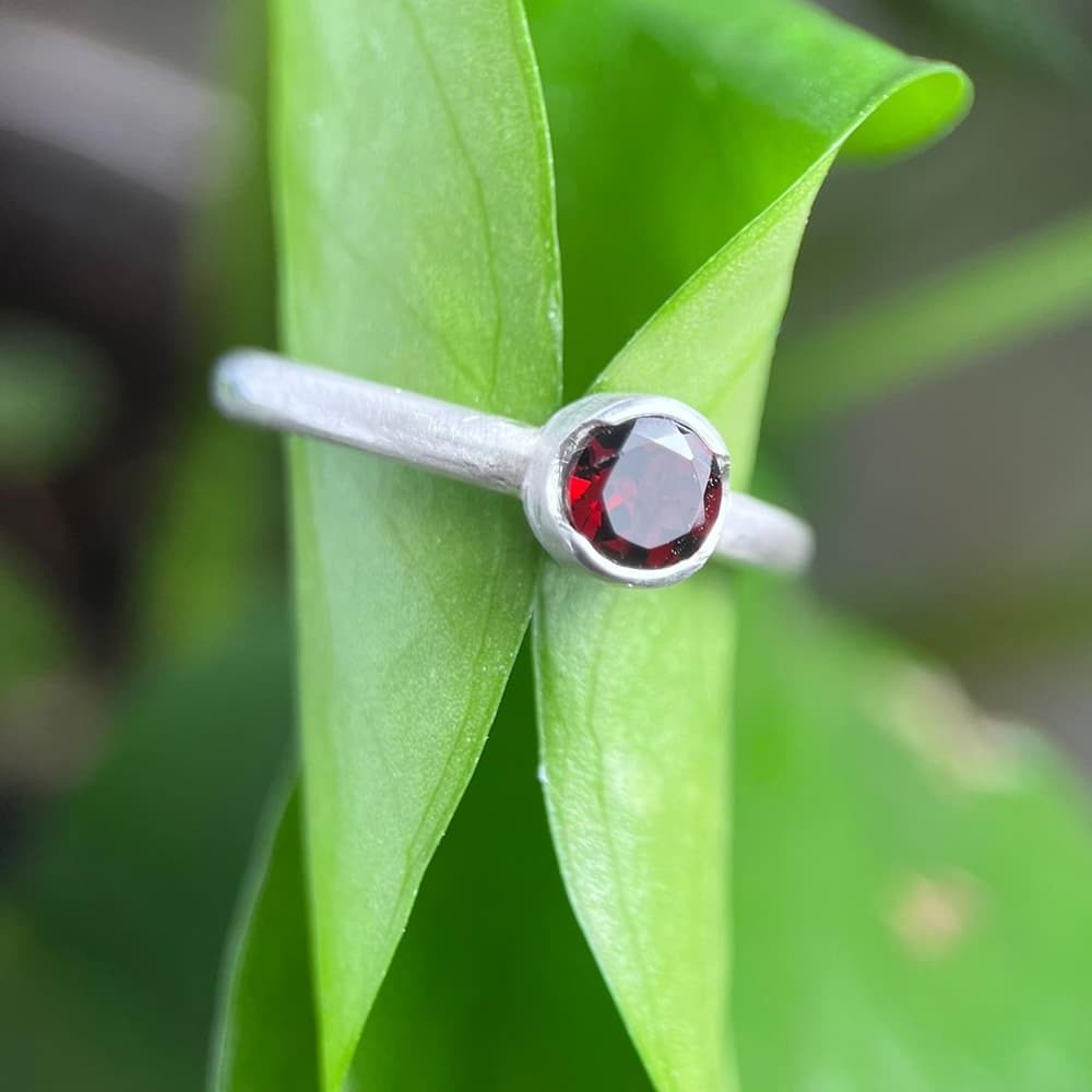 Garnet Horizon Ring02