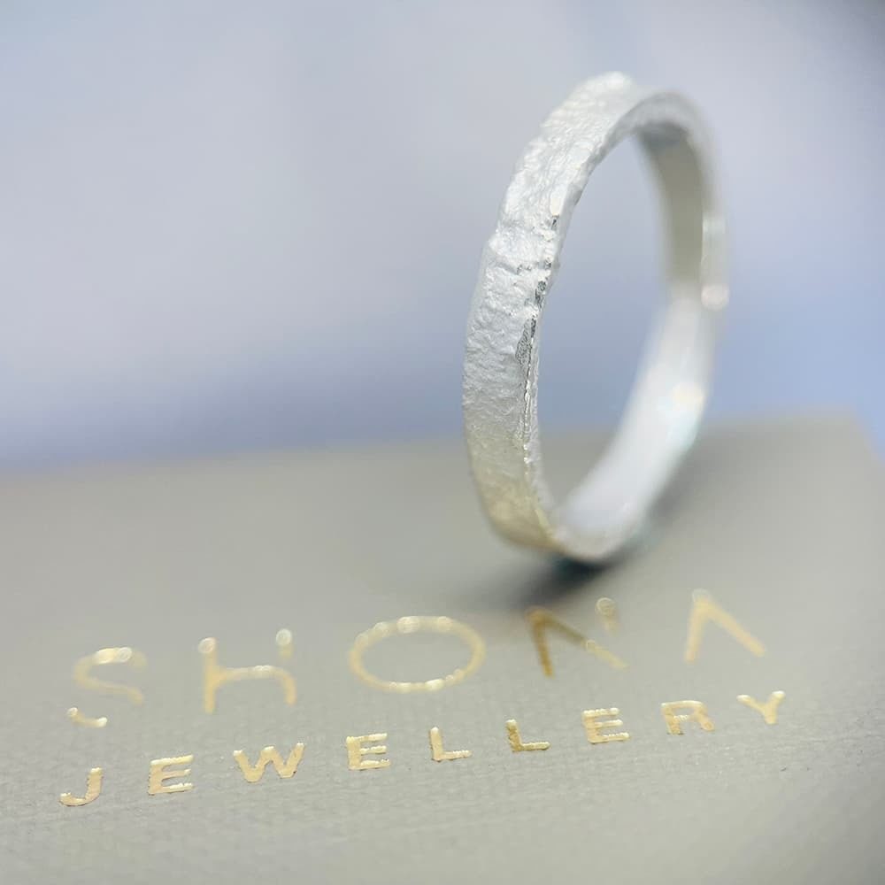 Molten Ring Box Molten Ring Box