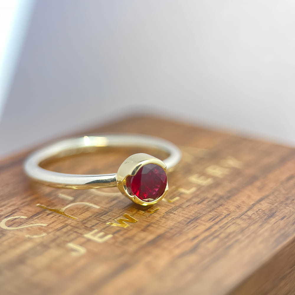 Ruby Eclipse Ring Sup
