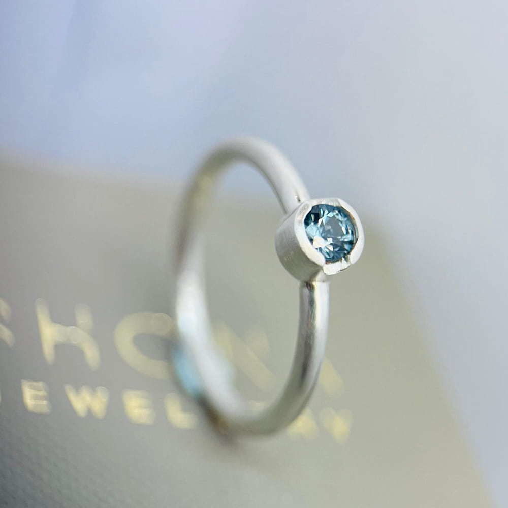 Sapphire Horizon Ring03